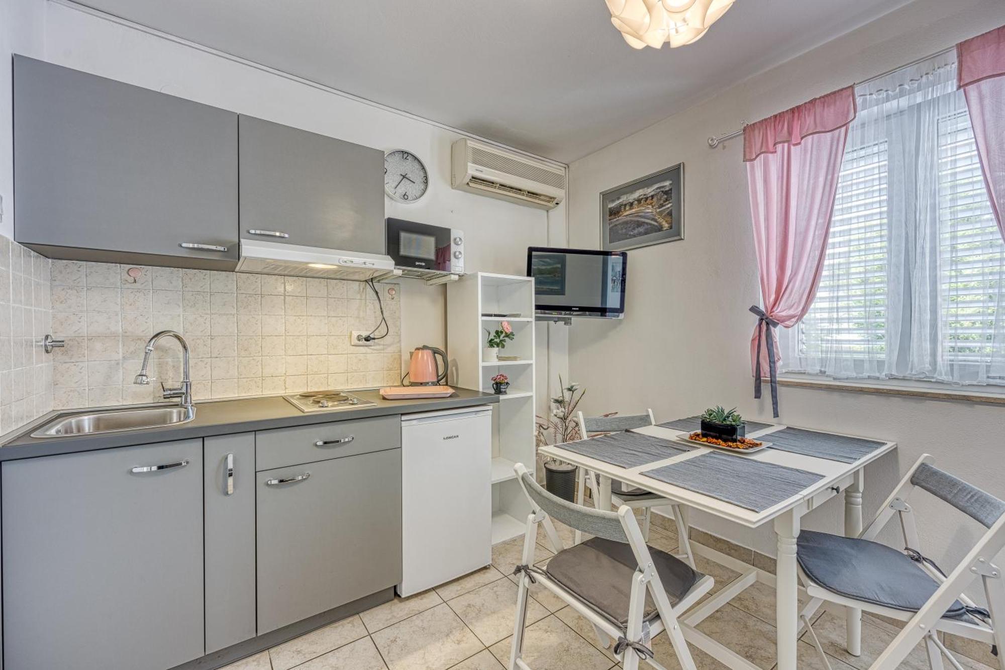 Studio Apartmani Ivanda 마카르스카 외부 사진